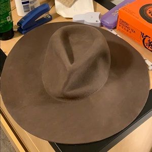 Lovely madewell hat, size small/medium. 100% wool